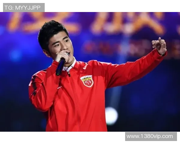 黄丽专访：从青涩少女到足球明星的成长之路与心路历程回顾